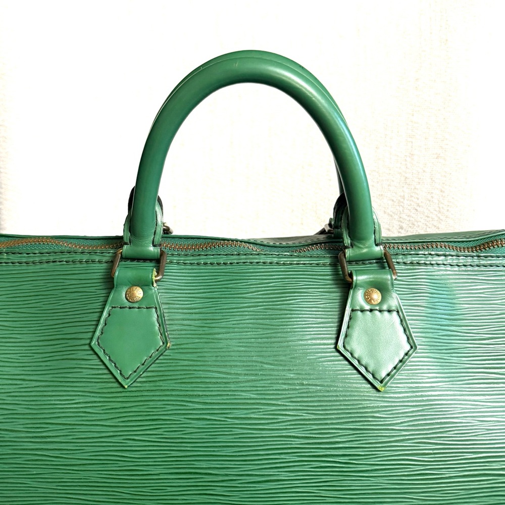 Authentic Louis Vuitton Speedy 35 satchel bag Epi Green Leather M42994 - Picture 3 of 16